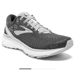 Brooks ghost 11 running shoes